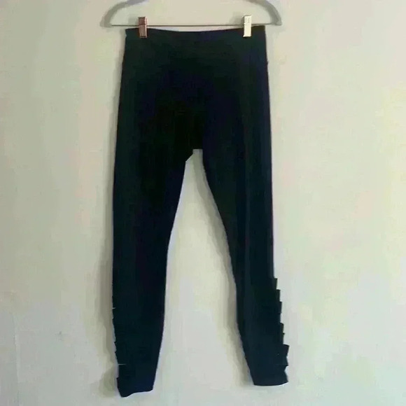 Abercrombie & Fitch Black Leggings - Picture 1 of 4